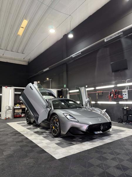 Maserati Mc20 (2022)