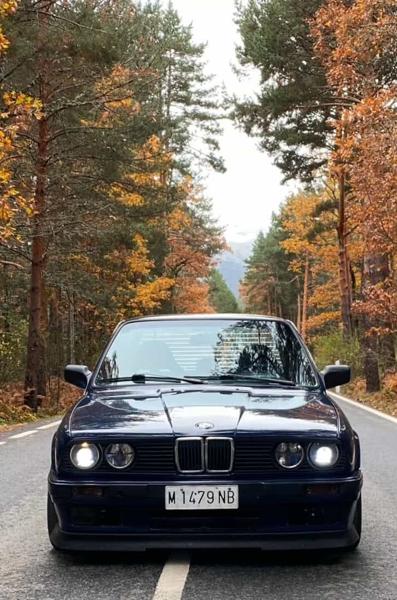 BMW E30 325i (1989)