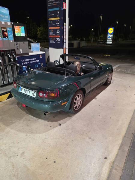 Mazda MX5 (1998)