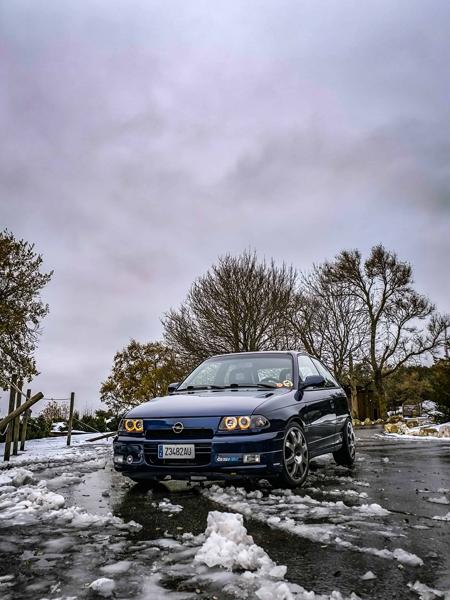 Opel Astra GSI (1993)