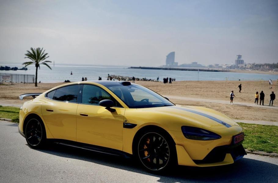 OtroXiaomi SU7Ultra (2025)