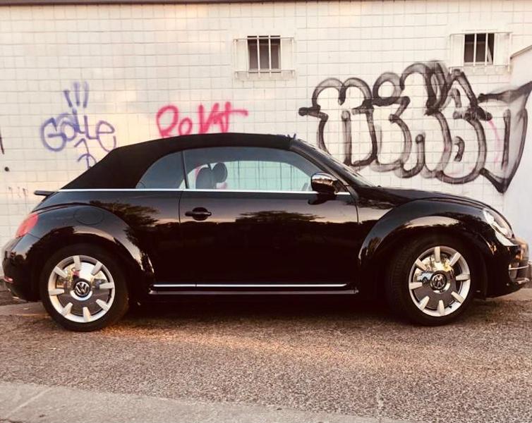 Volkswagen Beetle Cabrio (2015)