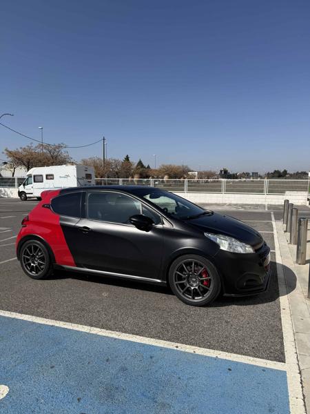 Peugeot 208 GTI By Peugeot Sport (2016)