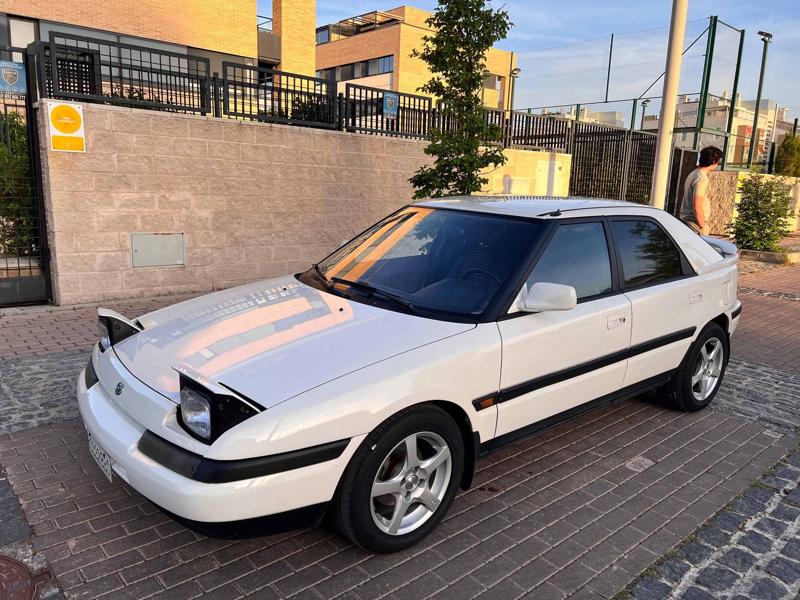 Mazda 323f (1991)