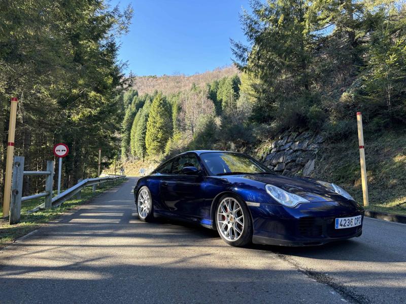 Porsche 996 Carrera 4s (2003)