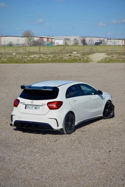 Mercedes-Benz A45 (2015)