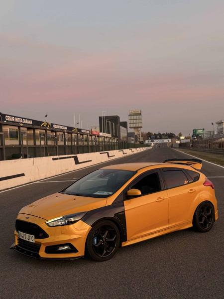 Ford Focus ST mk3 performance (2016)