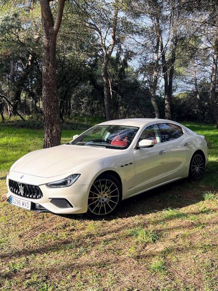 Maserati Ghibli S GrandSport 430CV V6 (2018)